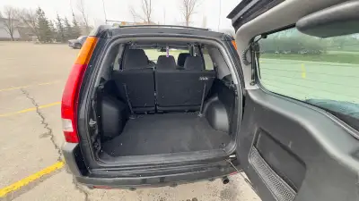 Selling 2004 Honda CR-V , 4 cylinder 2.4L , AWD , used good condition . Power doors Power windows Po...