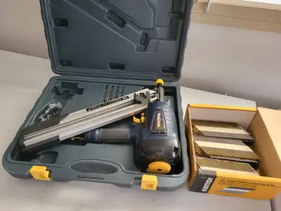 Mastercraft Framing Nailer with 1500 Nails, View more