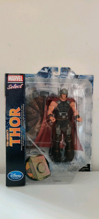 Disney Store Exclusive Diamond Select Mighty Thor action figure 