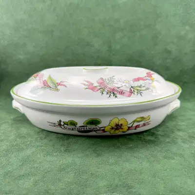 Royal Worcester Countey Kitchen lidded casserole, View more