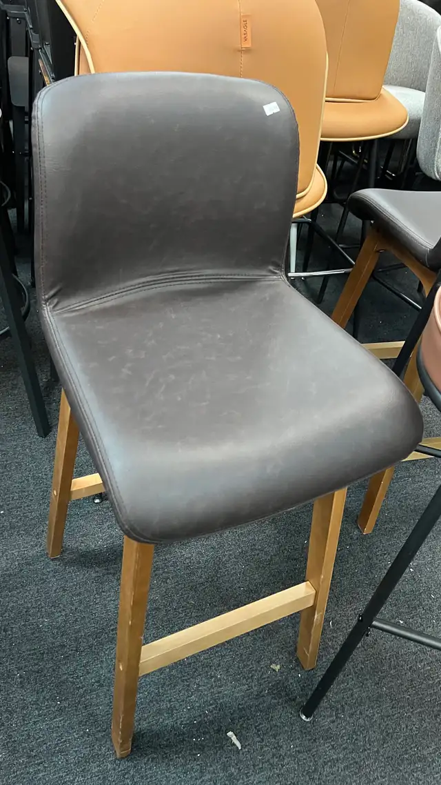 Modern Bar Stool, Counter Height Bar Chair with PU Leather in Chairs & Recliners in Markham / York Region - Image 2