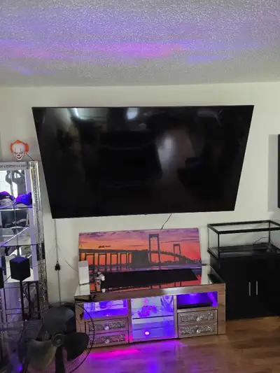 LG 85" TV for sell 1 year old in a good working condition good deal if interested DM me for more inf...