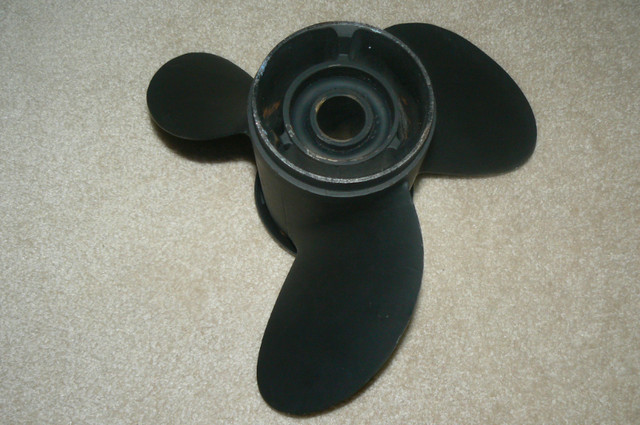 70 HP Johnson/Evinrude Propeller FOR SALE !! in Boat Parts, Trailers & Accessories in Sudbury