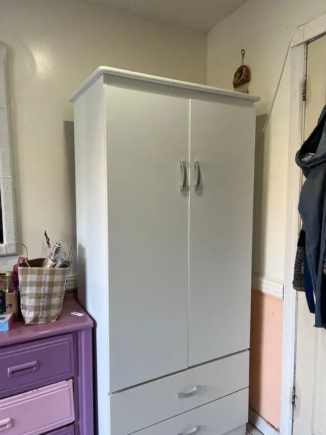  Stylish Modern Wardrobe Closet | Free Delivery Available in Dressers & Wardrobes in Hamilton - Image 4