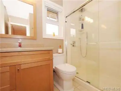 Spacious Room with private patio for Rent – Female Tenant Only Available June 16, 2025 A bright and...