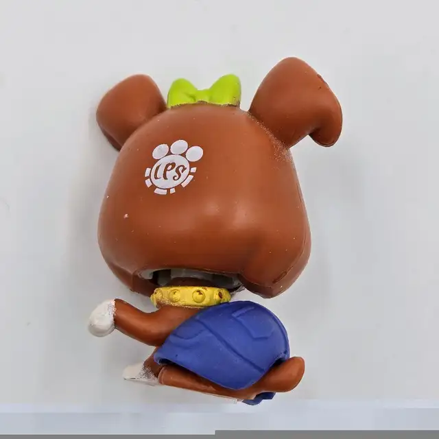 Littlest Pet Shop Nola McTwist #262 Boxer Dog Skate Park Playset in Toys & Games in Strathcona County - Image 8