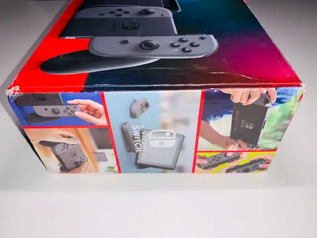 NINTENDO SWITCH V.2-CONSOLE BOX (BOX ONLY) (C011) in Nintendo Switch in City of Montréal - Image 7