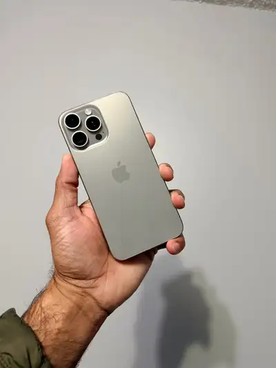 iphone 15 pro max (256gb), View more
