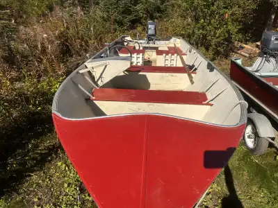 Heavy Boat with 30 Hp/2 stroke Yamaha motor and steering, electrostart, no leaks, wooden boden "with...