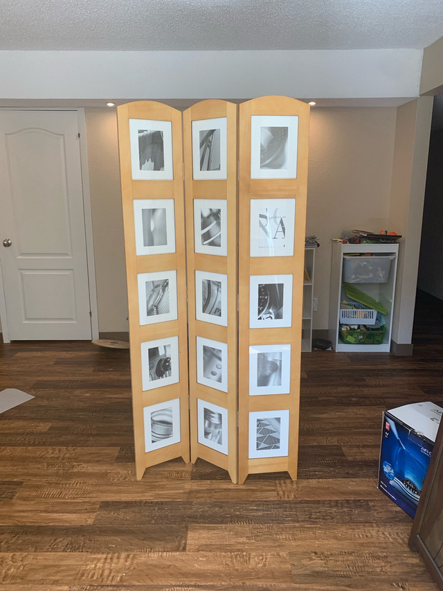 Trifold Picture Frame/Privacy Screen  in Home Décor & Accents in Calgary