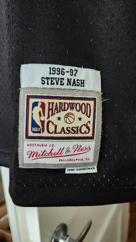 Steve Nash Black Phoenix Suns Hardwood Classics Swingman *NEW* in Basketball in Winnipeg - Image 3