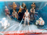 Disney Star Wars - The Resistance Deluxe Figurine Set - NEW