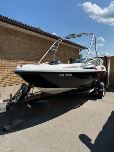 2002 Seadoo x20 with 2 stroke mercury 240. With original Seadoo trailer -Engine was rebuilt 30hours...