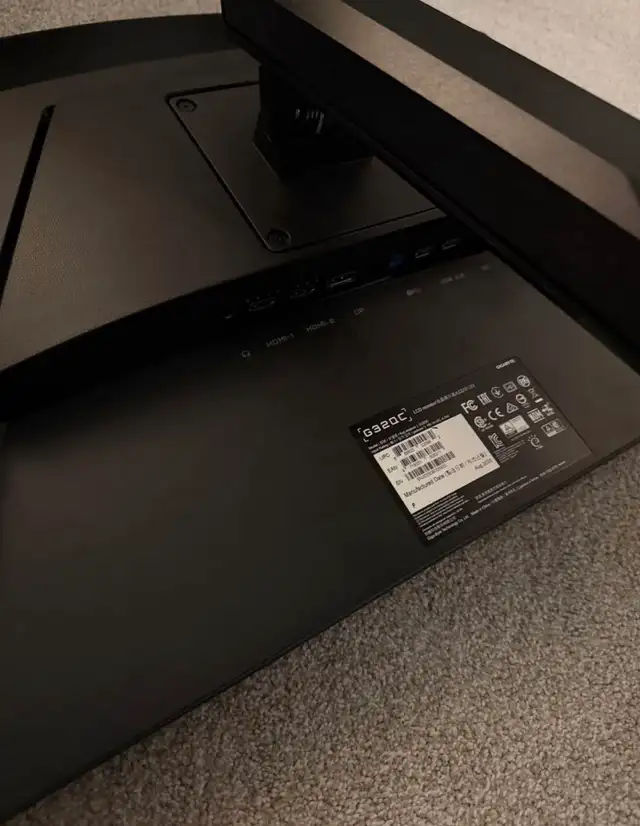 32in Gigabyte 165Hz 1440P monitor  in Monitors in City of Toronto - Image 5