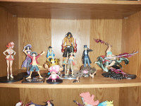 Selling One Piece Figure Collection & Posters