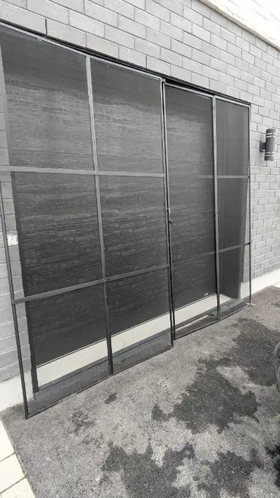 moustiquaire avec porte pour une porte de 99 pouces et 85.5 pouces de haut max