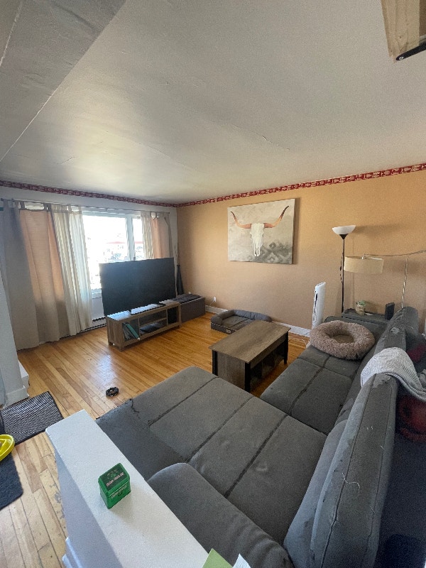 Logement 4 1/2 à Vimont, Laval 1500/mois 1er juillet Locations