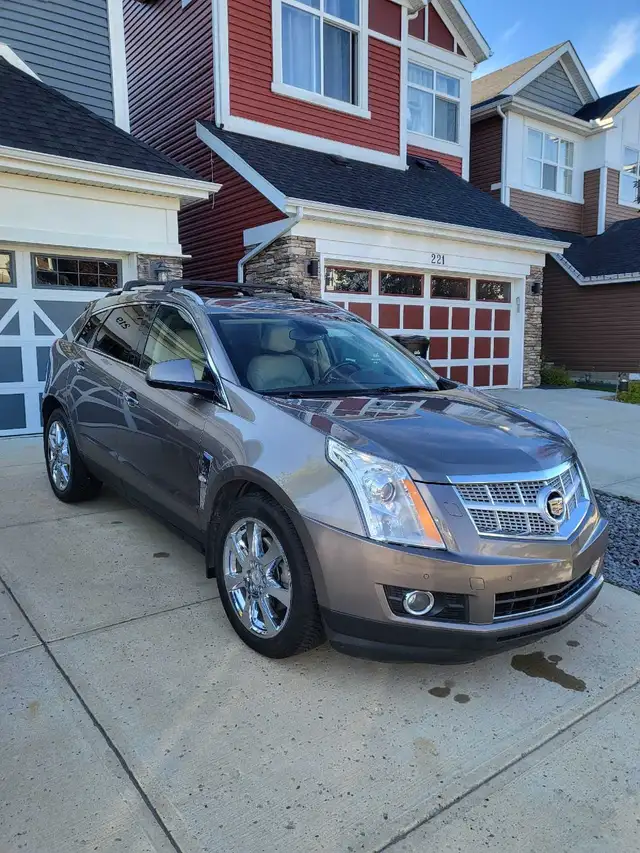 2012 Cadillac SRX AWD Mid Sized SUV