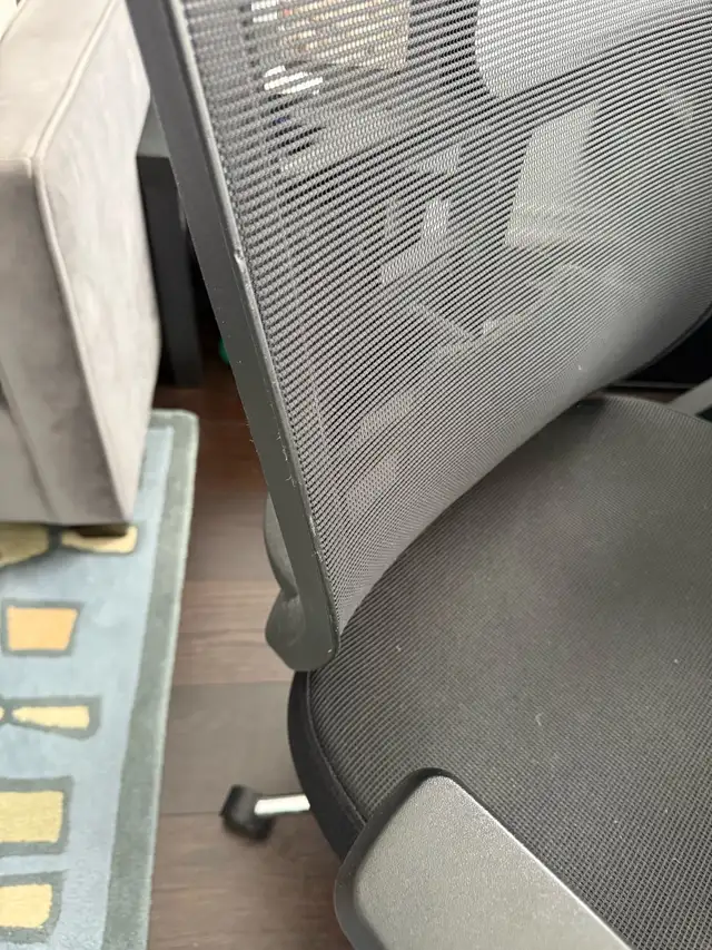 Office Chair  in Chairs & Recliners in Markham / York Region - Image 5