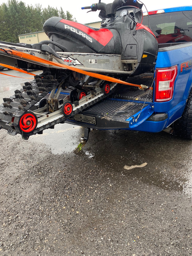 2005 Polaris rmk 900 155 in Snowmobiles in Ottawa