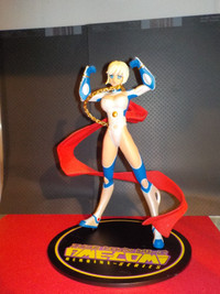 Power Girl Ame-Comi Statue, excellent condition!