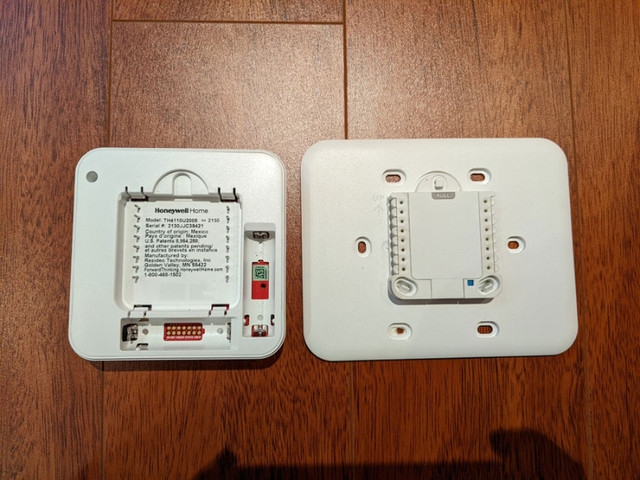 Honeywell Home ProSeries Programmable Thermostat in Heating, Cooling & Air in Markham / York Region - Image 2