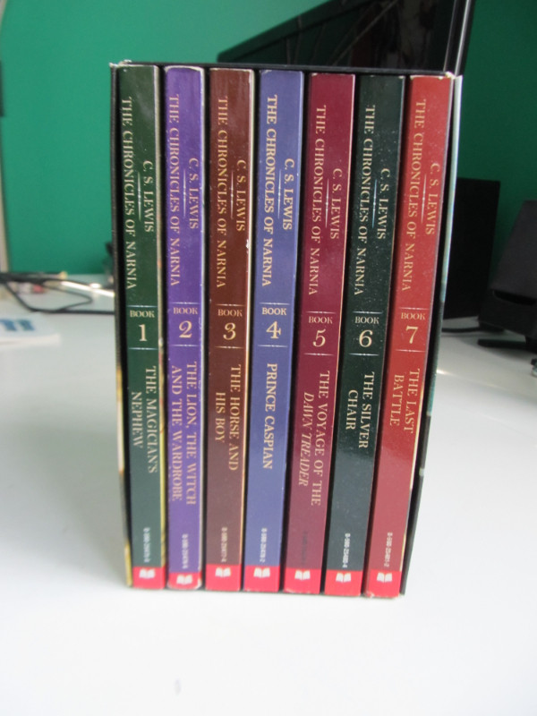 The Chronicles of Narnia 7-Book Box Set dans Livres jeunesse et ados  à Laval/Rive Nord