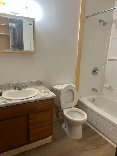 One bedroom apartment for rent in West Quesnel. Coin operated laundry available on the same floor. O...