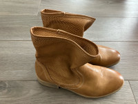 Cougar boots - Sz 7