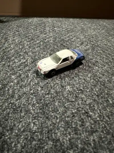 Hot Wheels Thunderbird Stocker 1983(E)