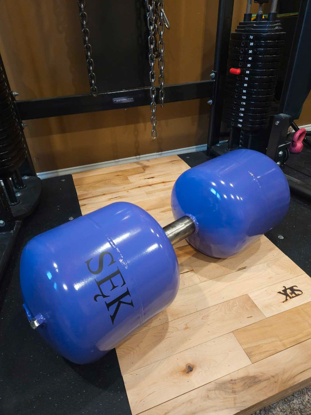 Strongman / Strongwoman Circus Dumbbell in Exercise Equipment in Brantford