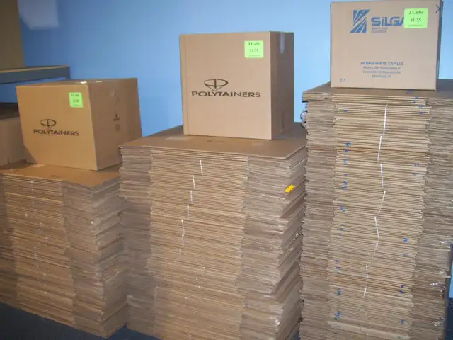 1/2 Priced Moving Boxes & Supplies at Cobblestone Packaging in Other in City of Toronto - Image 4