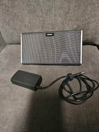 Bose soundlink Bluetooth speaker 