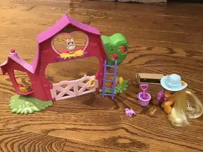 MY LITTLE PONIES LOT 1 APLE JACK FARM, View more