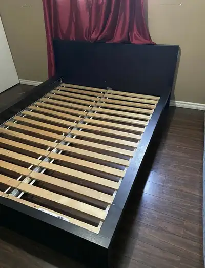 Queen sz bed frame delivery extra $, View more