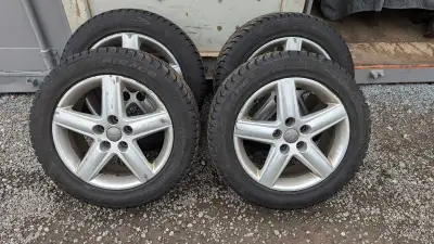 225/55R17 Mirage MR-W662 winter tires mounted to Audi wheels. Only used for one winter, manufacturin...