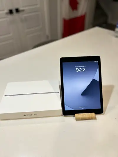 iPad Pro 9.7 128GB, View more