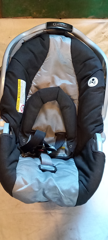 I deliver! Graco Baby Car Seat, View more