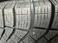 195/65R15x4 winter tires on rims. Almost new condition. 