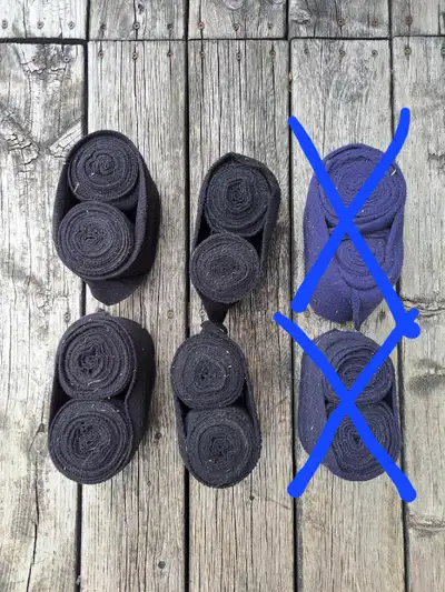 Horse-sized leg wraps/polos. Velcro is in good condition. Freshly washed and ready to go! Two sets (...
