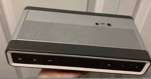 Bose SoundLink III in Speakers in Burnaby/New Westminster - Image 4