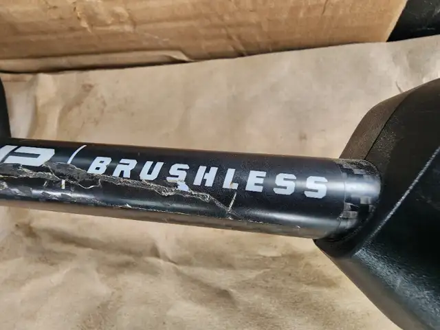RYOBI 40V HP Brushless  Cordless Carbon Fiber Weedwacker Tool in Lawnmowers & Leaf Blowers in Windsor Region - Image 4