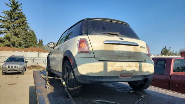 Guaranteed to pay you as much as we quote you here in Cars & Trucks in St. Albert - Image 10