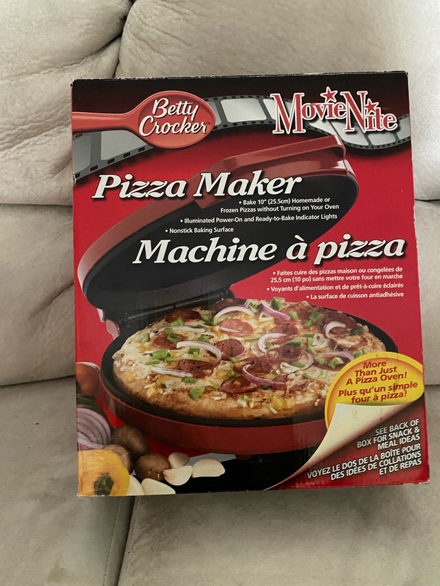 Betty Crocker Pizza Maker in Other in Peterborough