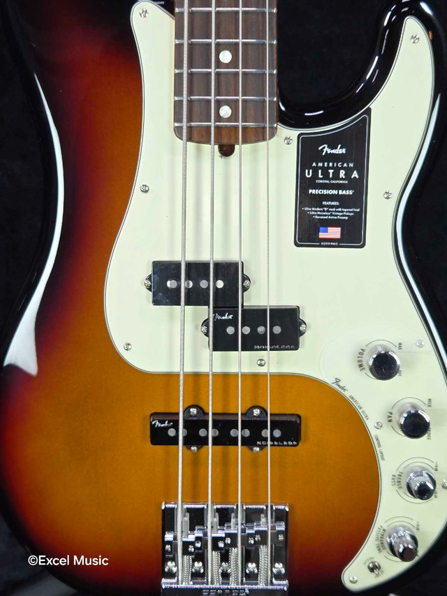 Fender American Ultra Precision Bass in Ultraburst w/Case (NEW) in Guitars in Mississauga / Peel Region - Image 4