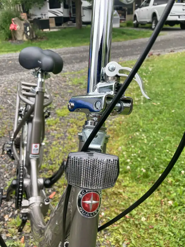 Vélo pliable Schwinn, 20 pouce, Flambant Neuf in Cruiser, Commuter & Hybrid in Saint-Jean-sur-Richelieu - Image 5