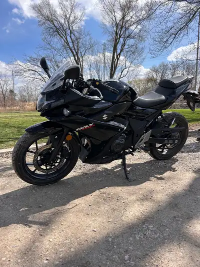 Selling my Suzuki GSX250R in great condition. • Only ~3,552 km • Runs perfectly, no issues • Never d...