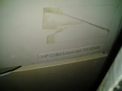 hp color laserjet 5550dn 11x17 tabloid color laser printer SUPER CHEAP to run Japanese made usb eth...