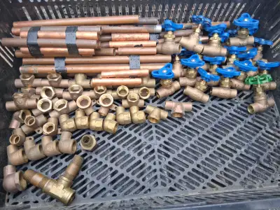 PLUMBERS/GAS NEW LOT of BRASS /COPPER FITTINGS -pls READ ad, View more