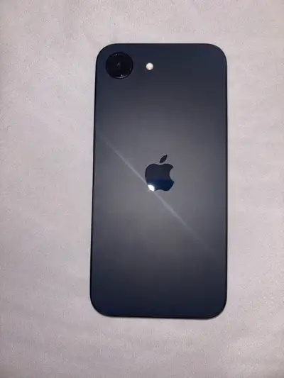 Like iPhone 16e 100% battery life